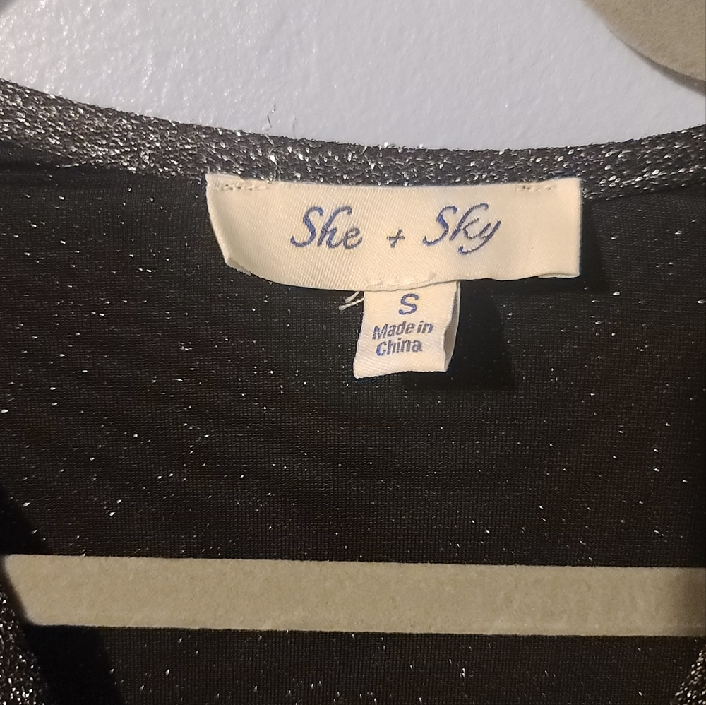BLOUSE - Picture 2 of 2